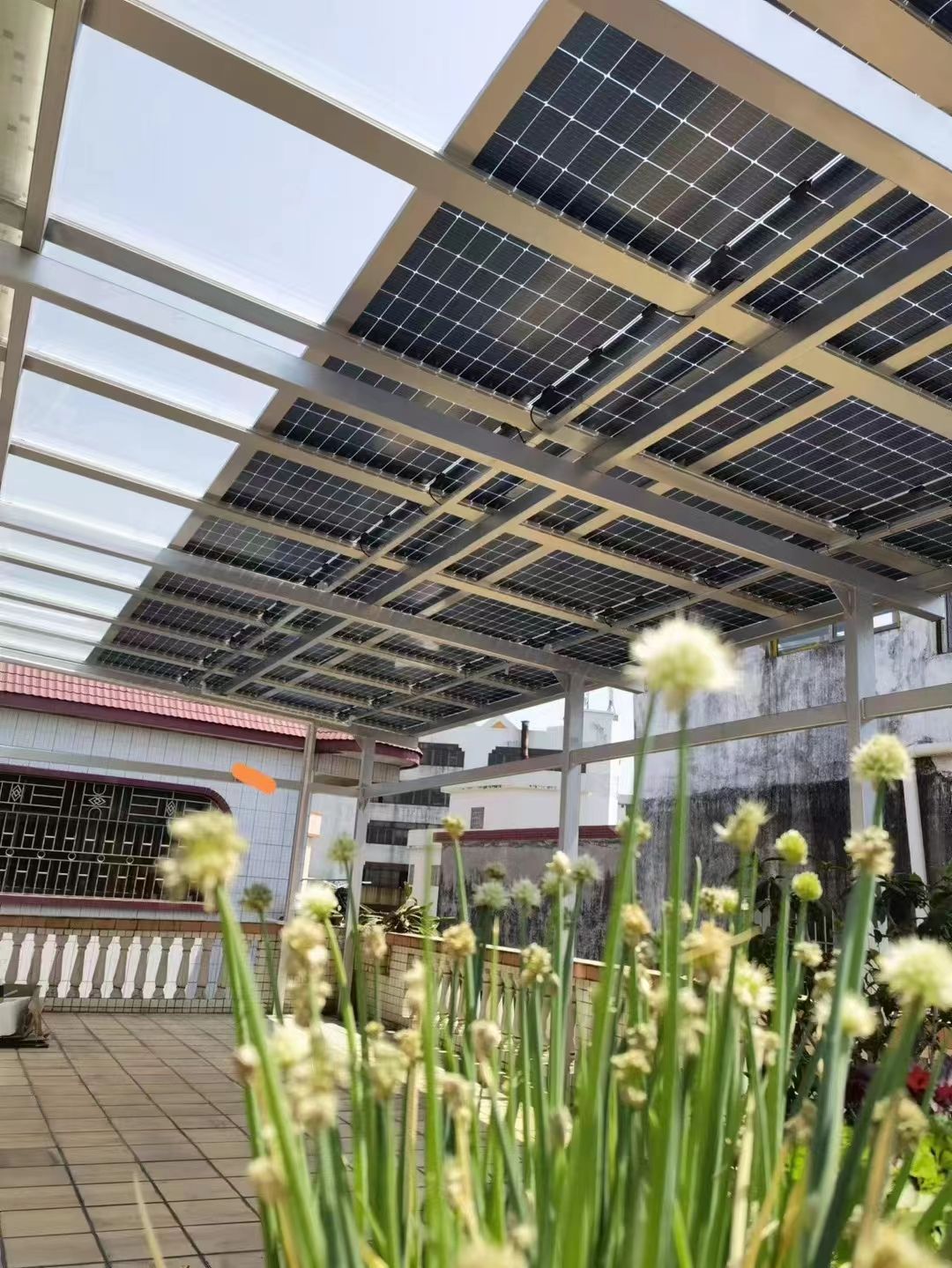赤壁别墅家用屋顶太阳能发电系统安装